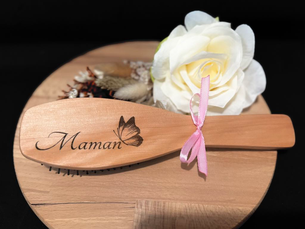 Brosse en bois Maman